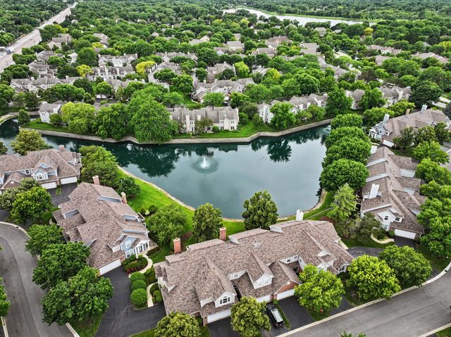1953 N Coldspring Road, Arlington Heights, IL 60004