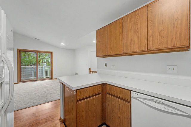 1953 N Coldspring Road, Arlington Heights, IL 60004