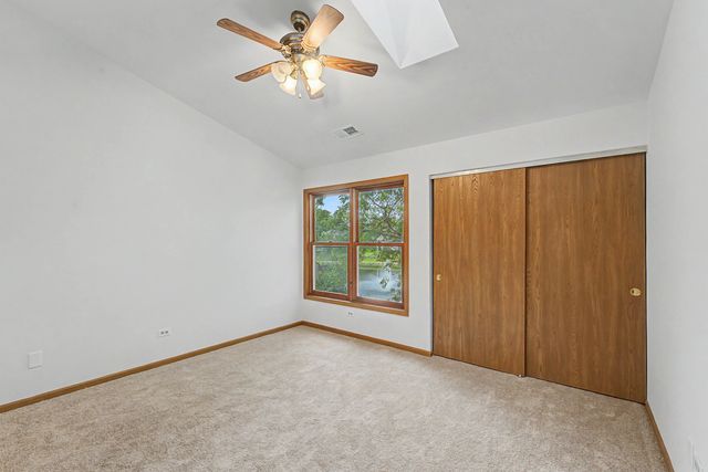 1953 N Coldspring Road, Arlington Heights, IL 60004