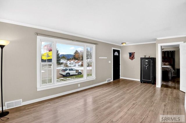 249 E 2nd Street, Soda Springs, ID 83276