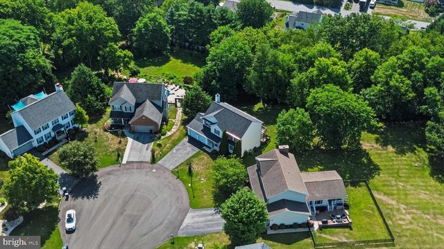 1949 WINSTON DR, Hagerstown, MD 21740