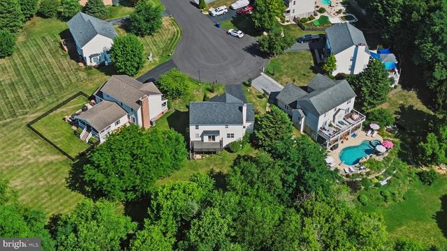 1949 WINSTON DR, Hagerstown, MD 21740