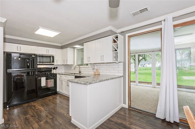1924 Westwood Drive, Twinsburg, OH 44087
