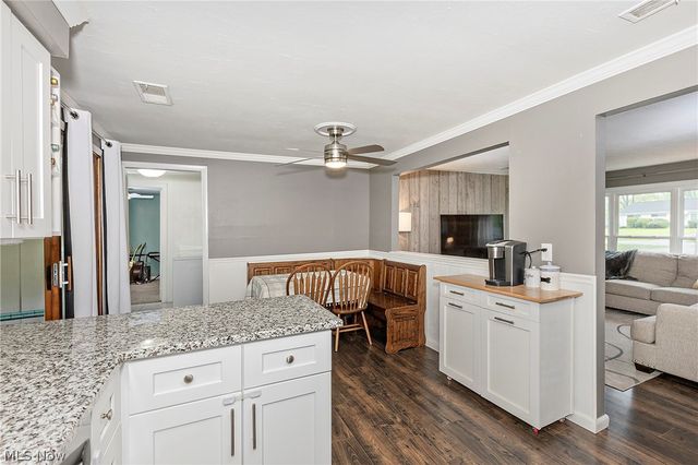 1924 Westwood Drive, Twinsburg, OH 44087