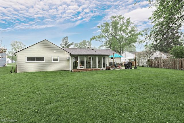 1924 Westwood Drive, Twinsburg, OH 44087