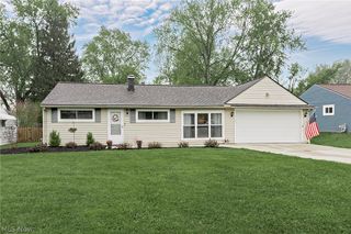 1924 Westwood Drive, Twinsburg, OH 44087
