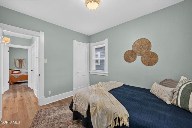 901 Toronto Avenue, Toledo, OH 43609
