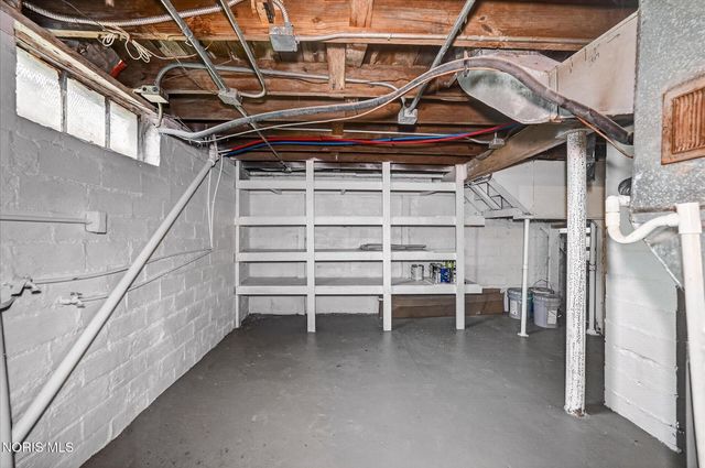 901 Toronto Avenue, Toledo, OH 43609