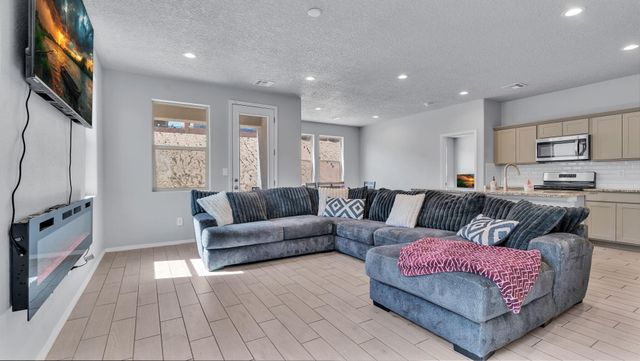 1861 Tesoro Loop NW, Los Lunas, NM 87031