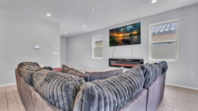 1861 Tesoro Loop NW, Los Lunas, NM 87031