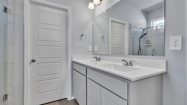 1861 Tesoro Loop NW, Los Lunas, NM 87031