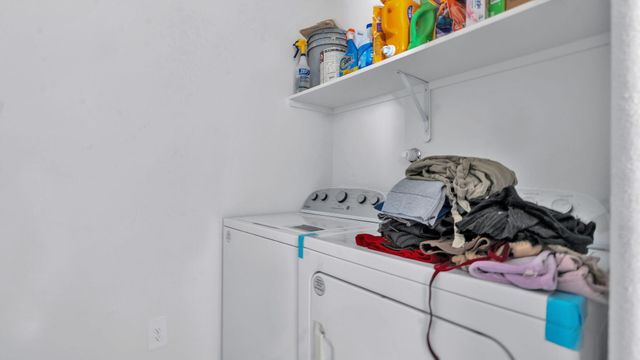 1861 Tesoro Loop NW, Los Lunas, NM 87031