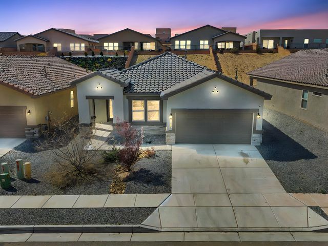 1861 Tesoro Loop NW, Los Lunas, NM 87031