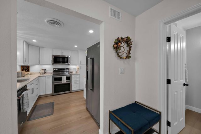 1928 Bechelli Lane, Redding, CA 96002