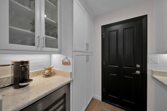 1928 Bechelli Lane, Redding, CA 96002