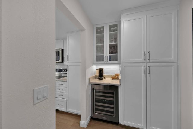 1928 Bechelli Lane, Redding, CA 96002