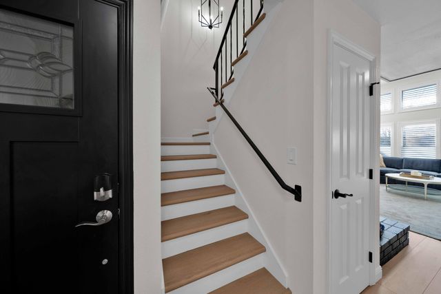 1928 Bechelli Lane, Redding, CA 96002