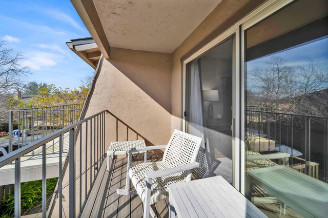 1928 Bechelli Lane, Redding, CA 96002