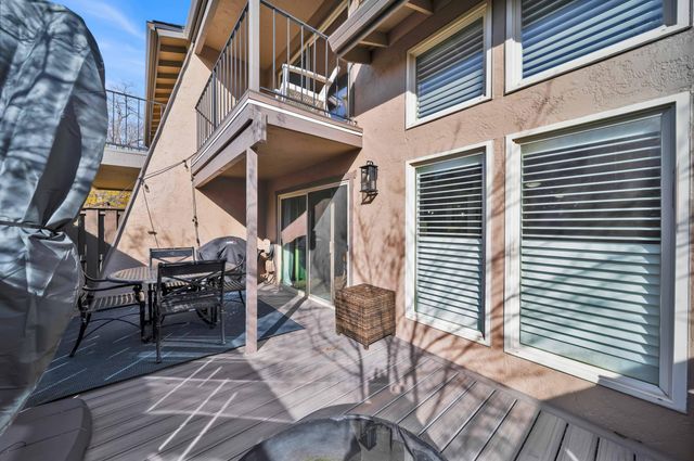 1928 Bechelli Lane, Redding, CA 96002