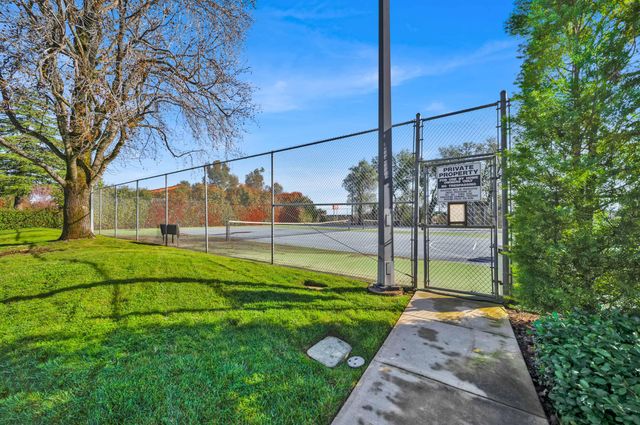 1928 Bechelli Lane, Redding, CA 96002
