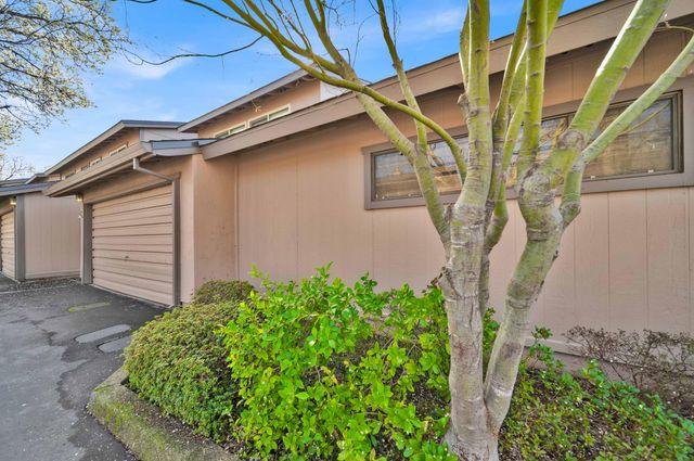 1928 Bechelli Lane, Redding, CA 96002