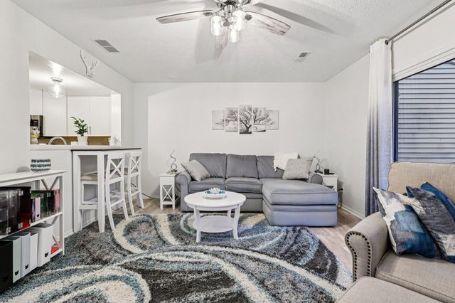 278 Secretariat Court, Crestview Hills, KY 41017