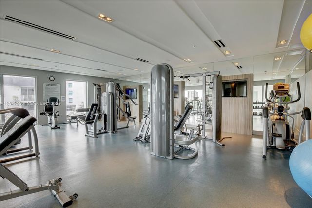1600 SW 1st Avenue TH09, Miami, FL 33129
