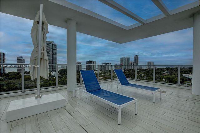 1600 SW 1st Avenue TH09, Miami, FL 33129