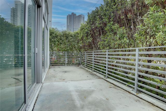 1600 SW 1st Avenue TH09, Miami, FL 33129