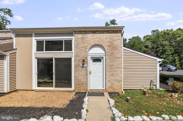 1523 KENSINGTON DR, Hagerstown, MD 21742