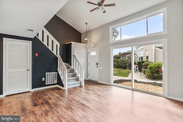 1523 KENSINGTON DR, Hagerstown, MD 21742