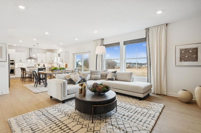 5448 Tallowtree Lane, Woodbury, MN 55129