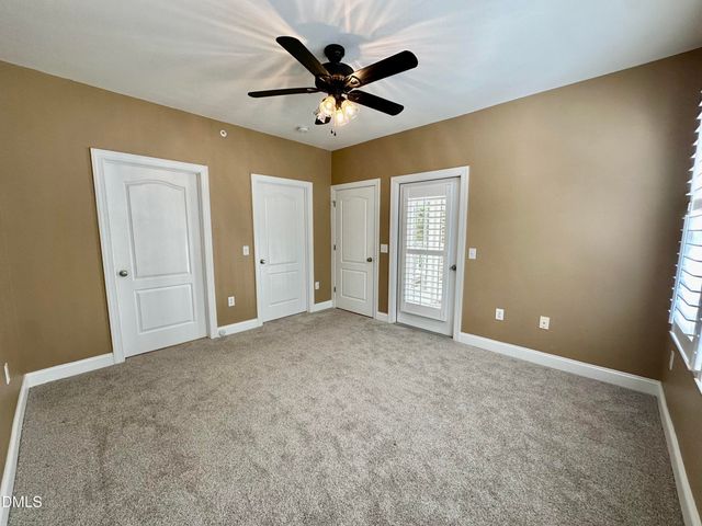 2810 Bedford Avenue 305, Raleigh, NC 27607
