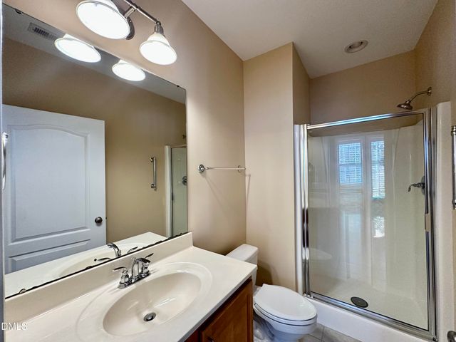 2810 Bedford Avenue 305, Raleigh, NC 27607
