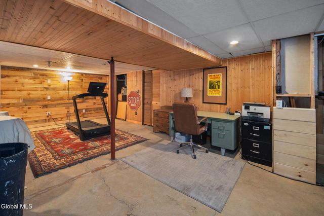 2 Robert Lane, East Greenbush, NY 12144