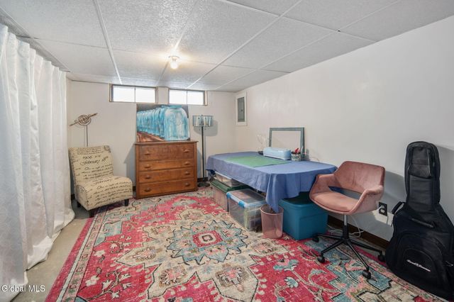 2 Robert Lane, East Greenbush, NY 12144