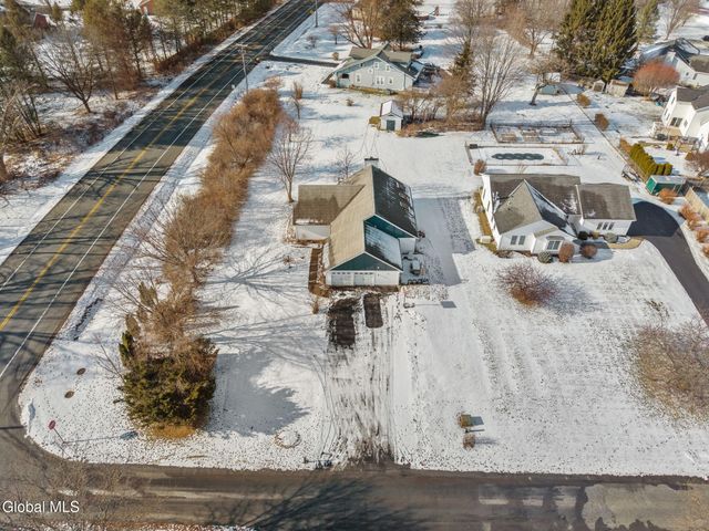 2 Robert Lane, East Greenbush, NY 12144