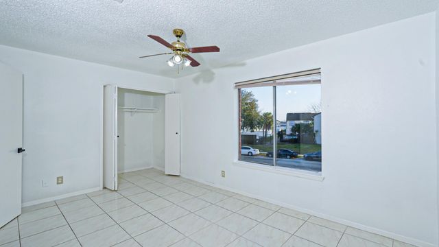 10920 Village Bend Lane 920, Houston, TX 77072