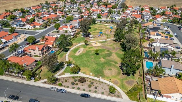 27635 Camino Claraboya, Menifee, CA 92585