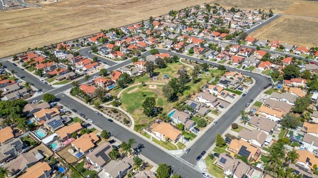 27635 Camino Claraboya, Menifee, CA 92585