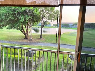 300 SW 134th Way 203e, Pembroke Pines, FL 33027