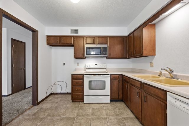 849 Kerry Lane SE 58, Cedar Rapids, IA 52403