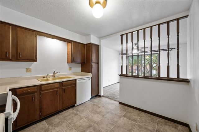 849 Kerry Lane SE 58, Cedar Rapids, IA 52403