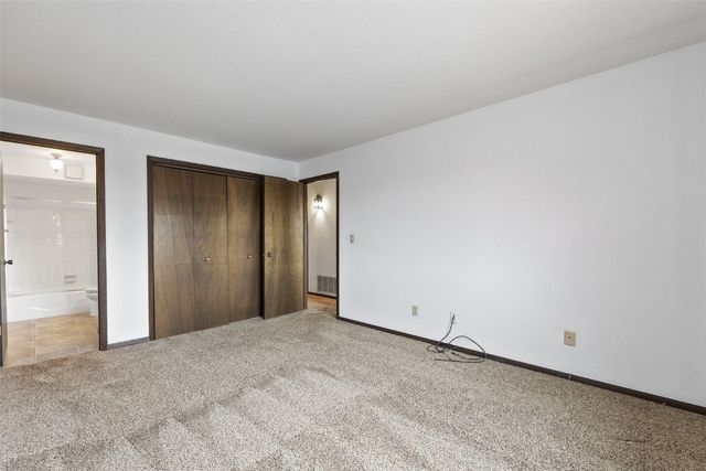 849 Kerry Lane SE 58, Cedar Rapids, IA 52403