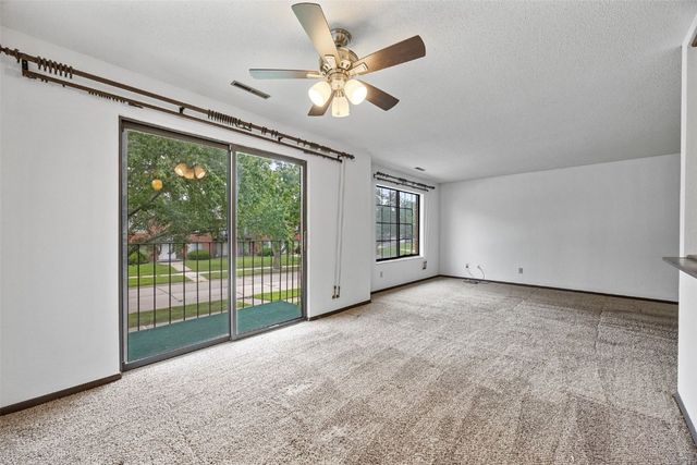 849 Kerry Lane SE 58, Cedar Rapids, IA 52403