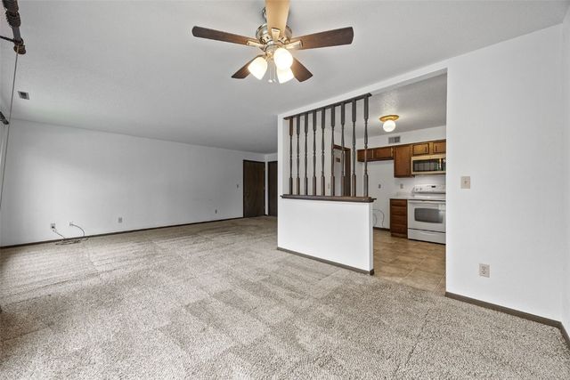 849 Kerry Lane SE 58, Cedar Rapids, IA 52403