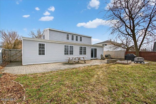 31 Dunham Street, Troy, NY 12180