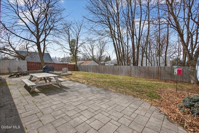 31 Dunham Street, Troy, NY 12180