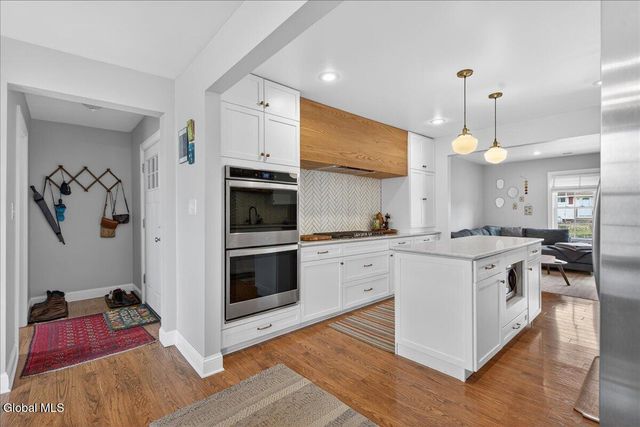 31 Dunham Street, Troy, NY 12180