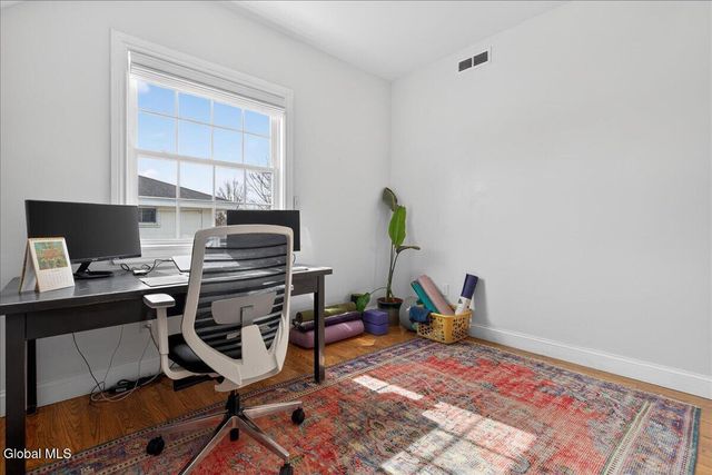 31 Dunham Street, Troy, NY 12180